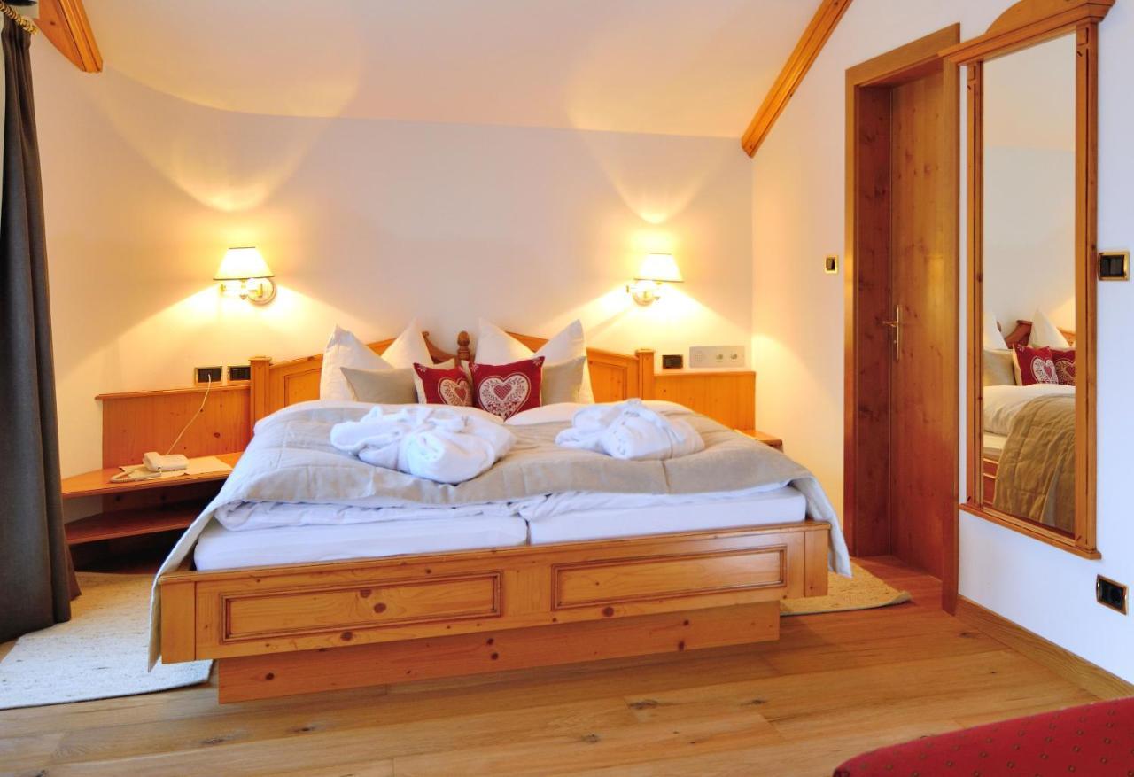 Hotel Brunnerhof Rasùn di Sotto Esterno foto