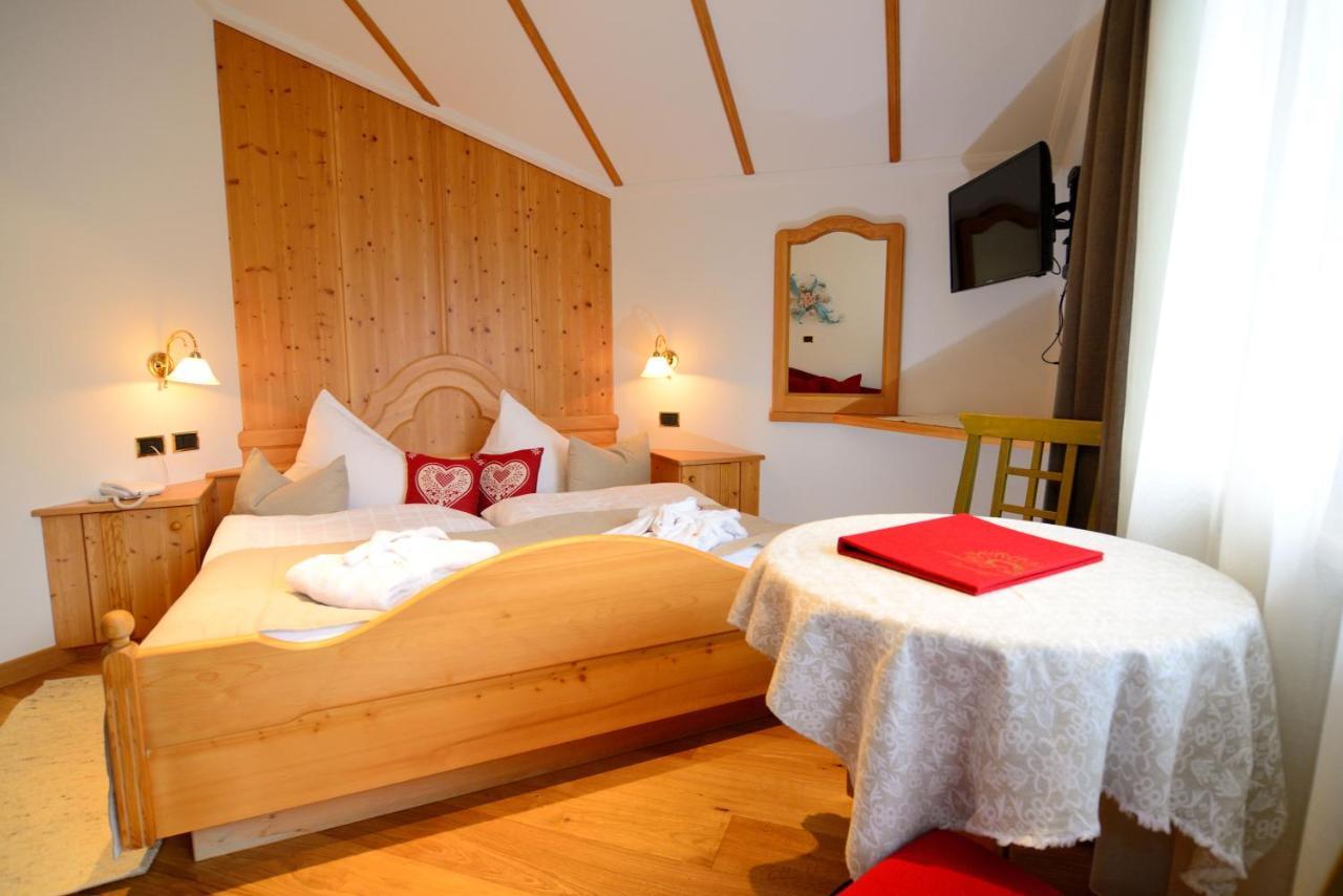 Hotel Brunnerhof Rasùn di Sotto Esterno foto