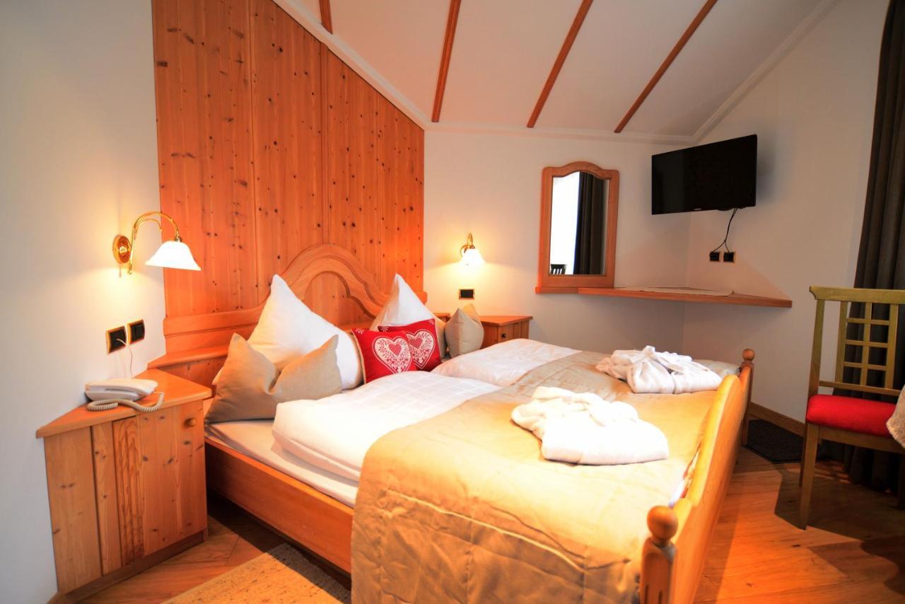 Hotel Brunnerhof Rasùn di Sotto Esterno foto