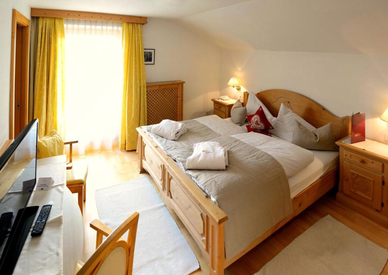 Hotel Brunnerhof Rasùn di Sotto Esterno foto