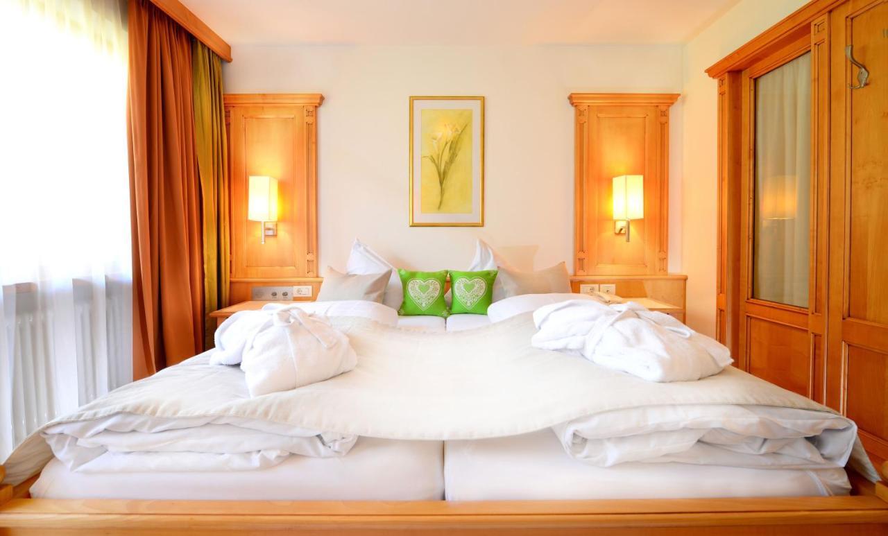 Hotel Brunnerhof Rasùn di Sotto Esterno foto