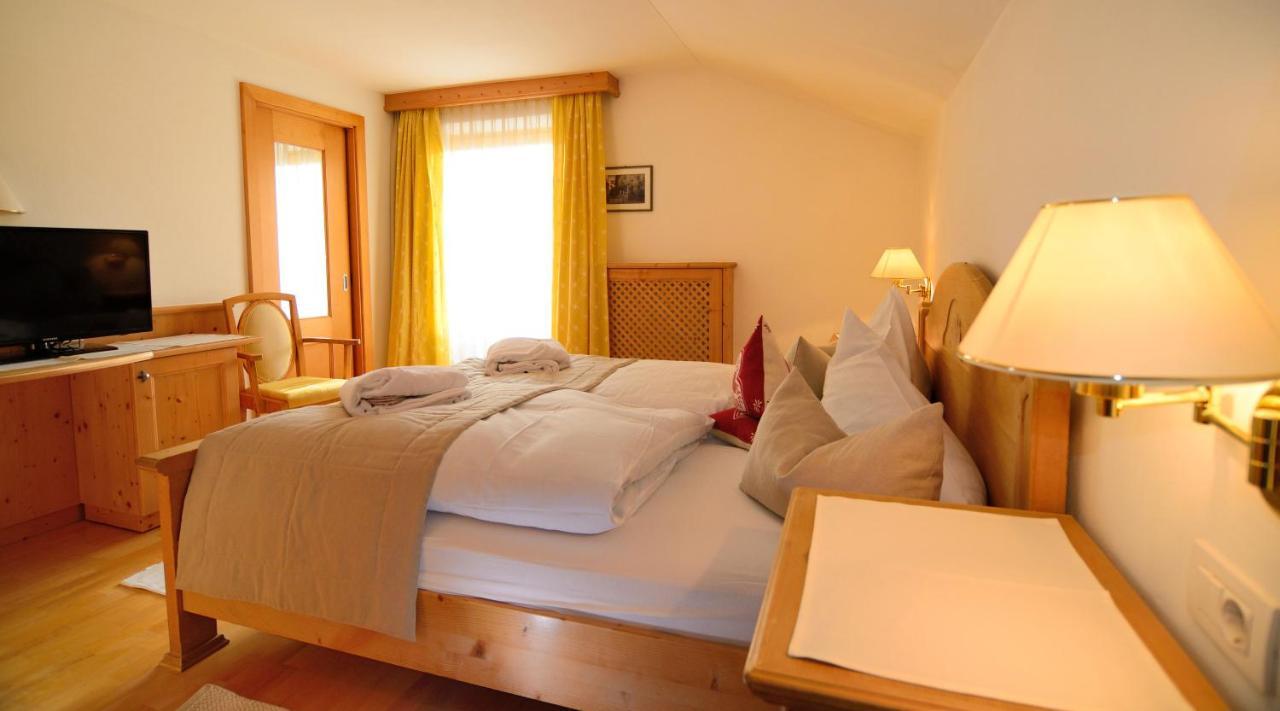 Hotel Brunnerhof Rasùn di Sotto Esterno foto