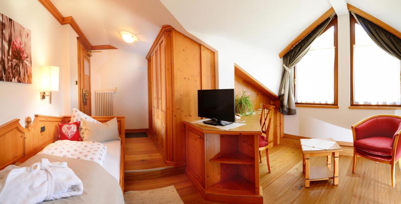 Hotel Brunnerhof Rasùn di Sotto Esterno foto